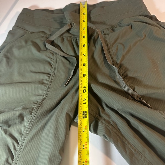 Lululemon Dance Studio Mid-rise Army Green Joggers Pants Women’s Size 4 - Picture 8 of 10